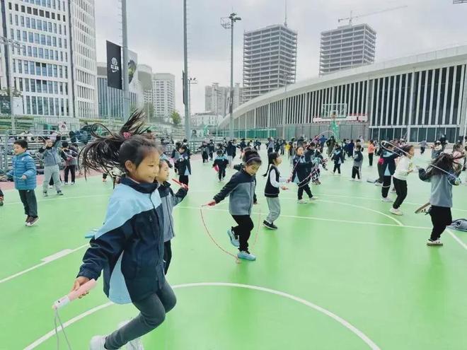 九游app：是赛事中心更是大众乐园！徐家汇体育公园打造体育新地标(图3)