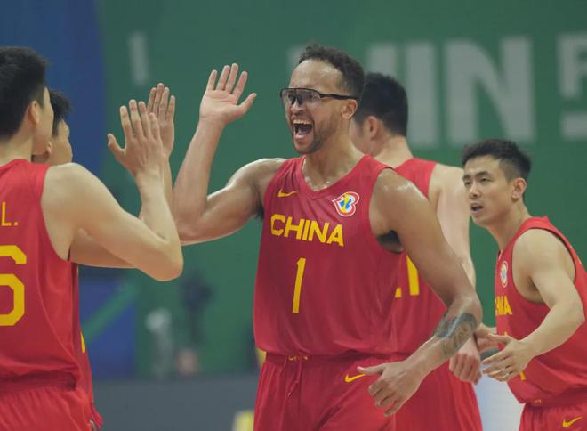 瞰体育 CBA、WCBA打得热闹前30却难寻国手(图6)