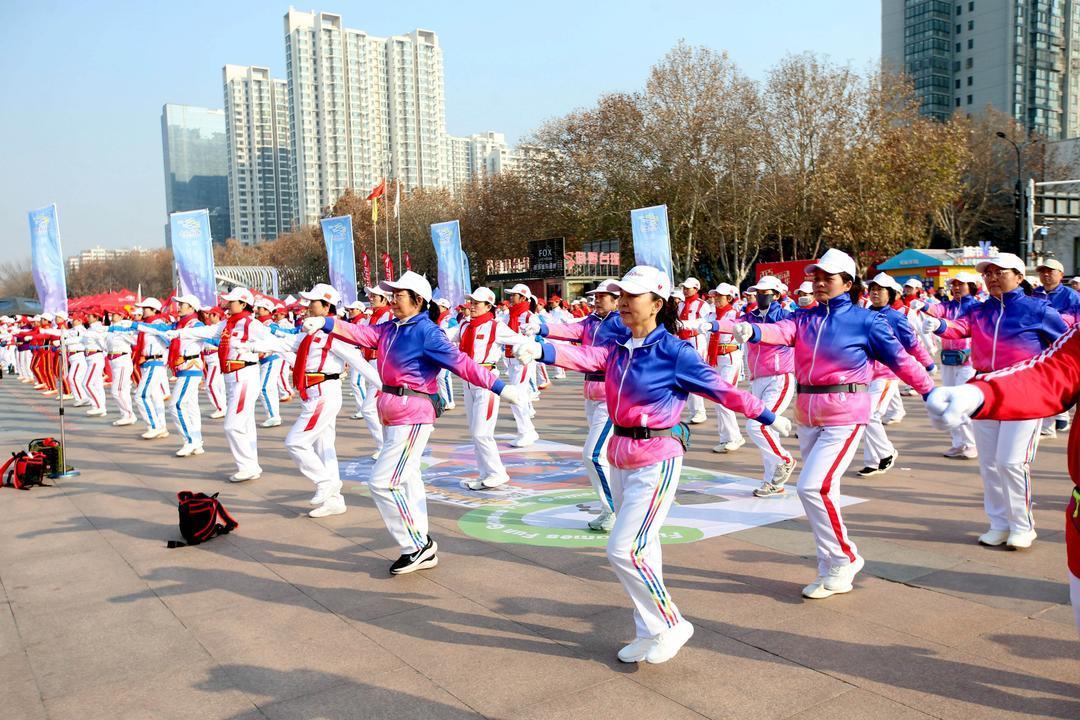 九游体育：近8万场赛事活动！“好运山东”体育品牌激发产业乘数效应(图3)