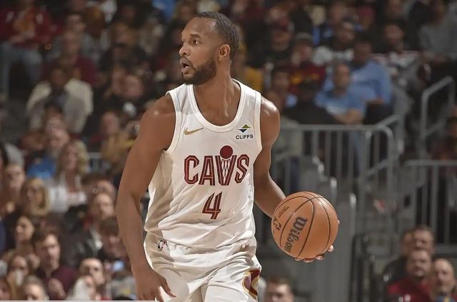 九游体育：预测本赛季NBA各大奖项：亚历山大MVP 莫布里最佳防守球员(图2)