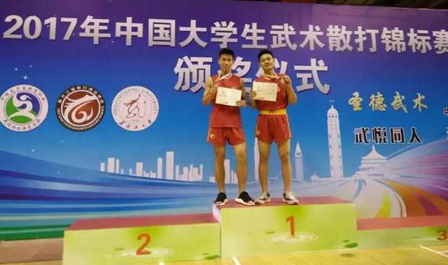 九游体育：聚焦“青春力量”：他们用汗水诠释不屈的体育精神！