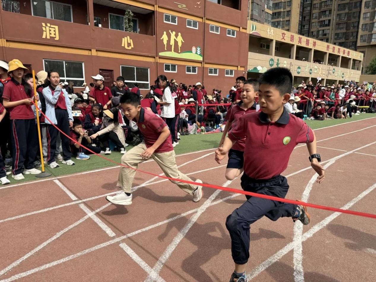 长安区第六小学2025年春季运动会暨第四届体育节圆满举行(图3)