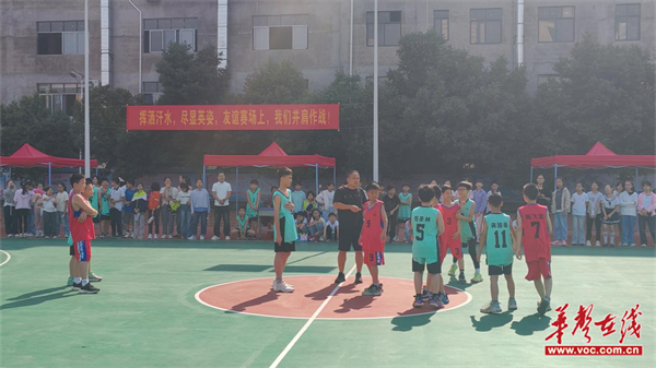 九游官网入口：宁远县莲花小学：“青莲杯”点燃少年热血！(图3)