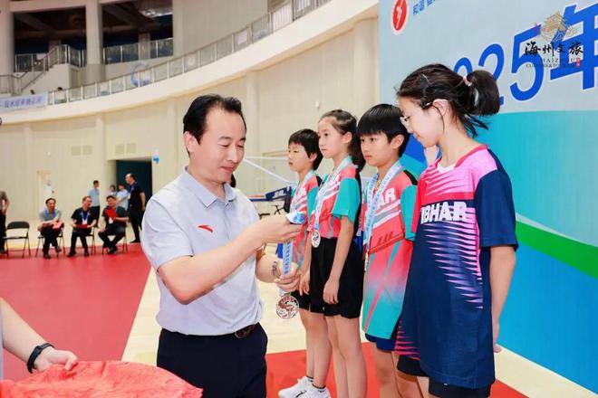 江苏省青少年乒乓球锦标赛迎来团体奖项荣誉揭晓时刻揭晓时刻(图2)
