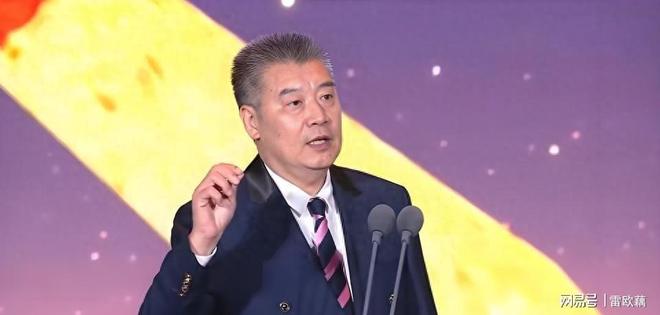 九游app：国乒获全球华人大奖孙颖莎罚款一万背后道出冠军之路。(图1)