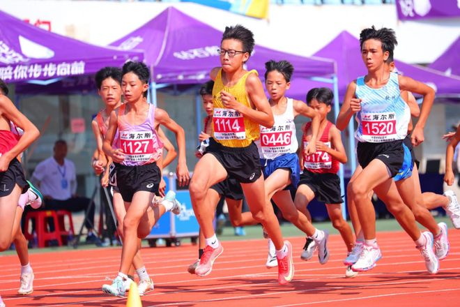 九游体育：黄心薇百米夺冠领衔钦州青少年田径代表队狂揽12个奖项！(图5)