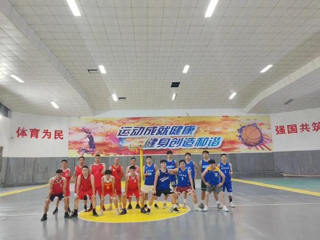 家门口的篮球盛宴！冷坑篮协“卫冕体育杯”开战速来围观助威！(图1)