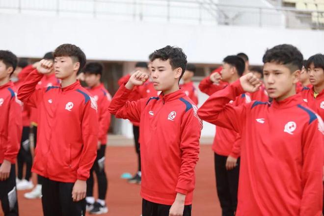 踔厉启新程绿茵展新姿：学校举行2026年春季学期开学典礼(图2)