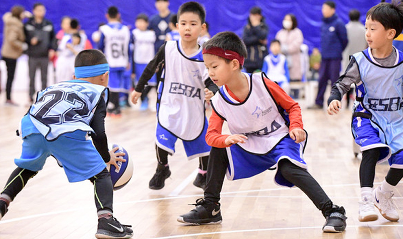 27秒47！万乐天女子50米仰泳夺冠(图1)